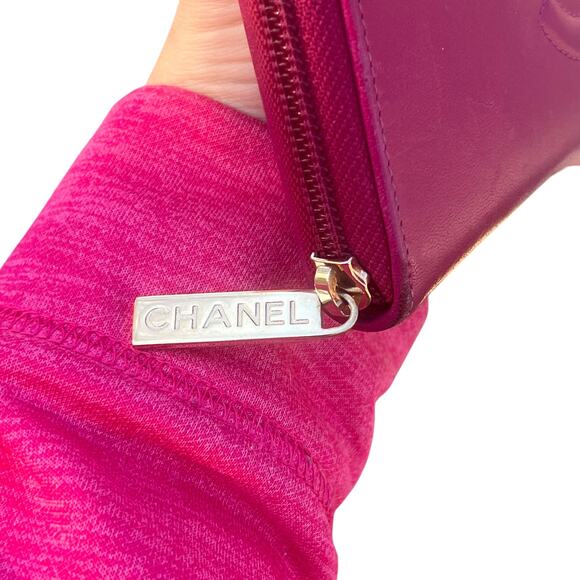 CHANEL Pink Caviar Leather Timeless Continental Zipper Wallet - Picture 11 of 14